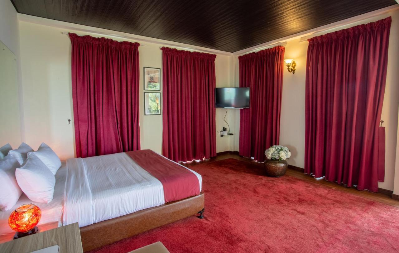 The Wind Castle Hotel Nuwara Eliya Exterior foto